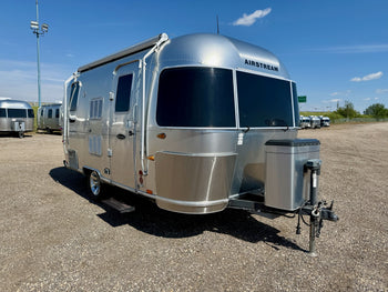 Used 2008 Airstream Safari 19CB Travel Trailer - VIN: 1STCPAA168J522404 - Stock #R50015A
Used 2008 Airstream Safari 19CB Travel Trailer - VIN: 1STCPAA168J522404 - Stock #R50015A