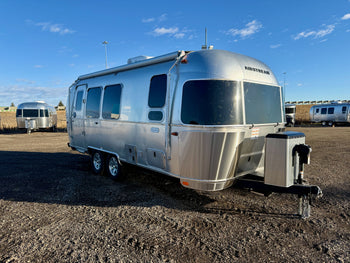 New 2026 Airstream Flying Cloud 23FBT Travel Trailer - Willow Green Exterior - Quiet Cypress Interior - VIN: 1STK9AG20VJ580977 - Stock #R70003
New 2026 Airstream Flying Cloud 23FBT Travel Trailer - Willow Green Exterior - Quiet Cypress Interior - VIN: 1STK9AG20VJ580977 - Stock #R70003