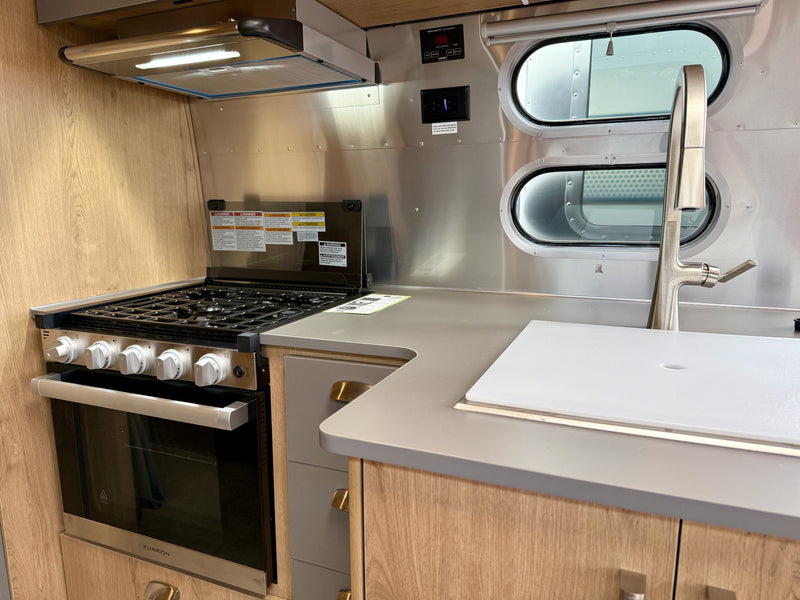 2024 Airstream Trade Wind 25FBT