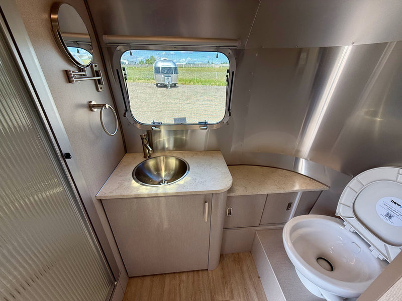 2025 Airstream Caravel 22FB
