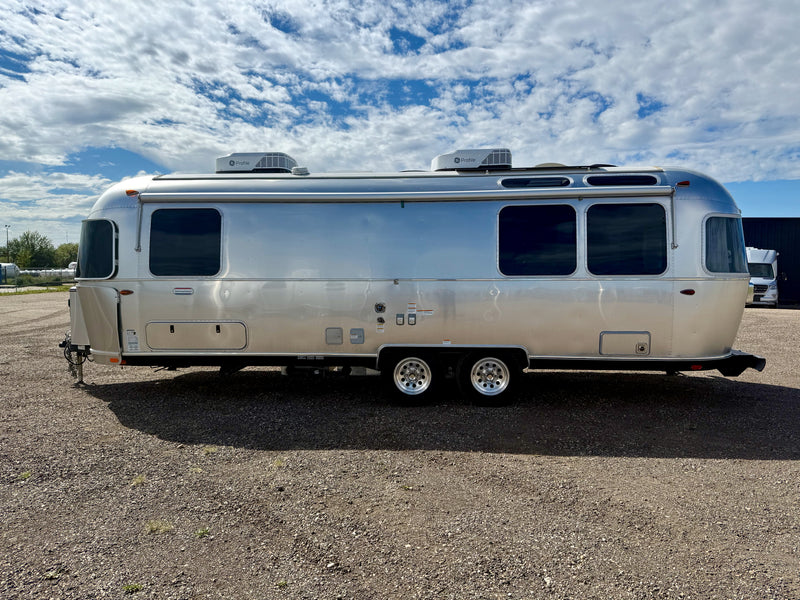 2025 Airstream International 27FBT