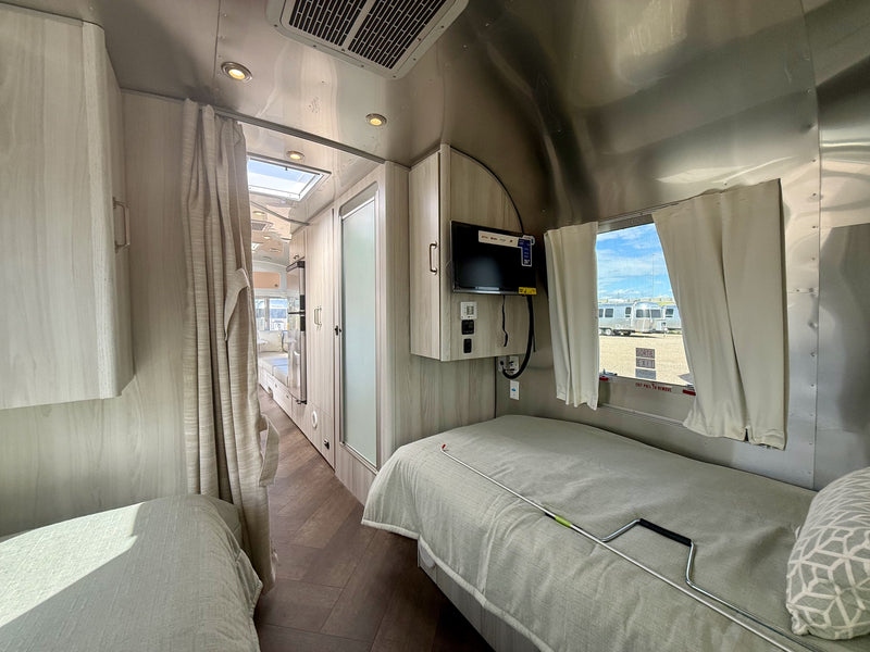 2025 Airstream International 27FBT