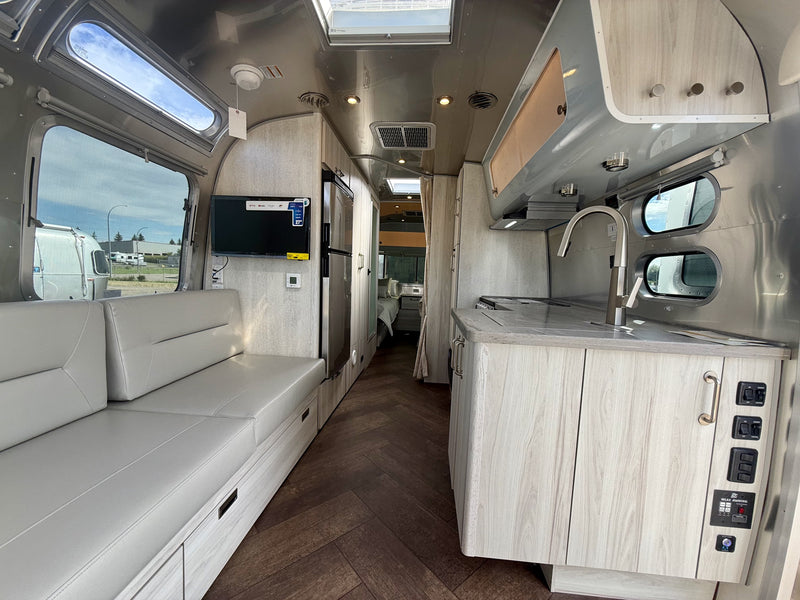 2025 Airstream International 27FBT