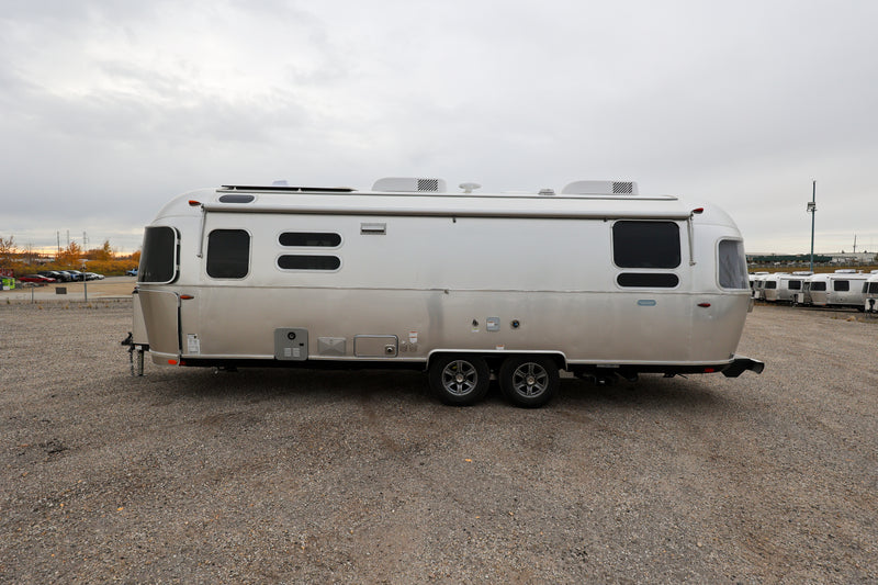 2025 Airstream Pottery Barn 28RBQ