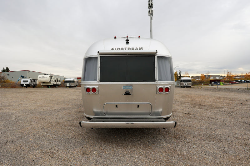 2025 Airstream Pottery Barn 28RBQ