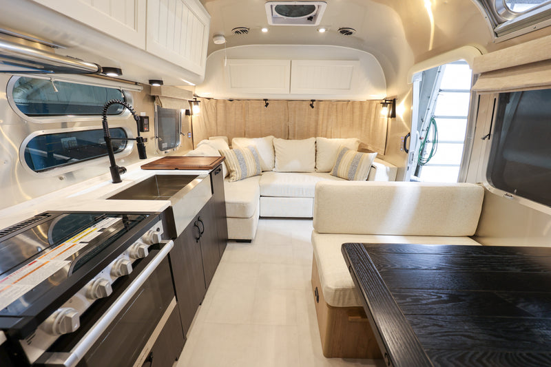 2025 Airstream Pottery Barn 28RBQ