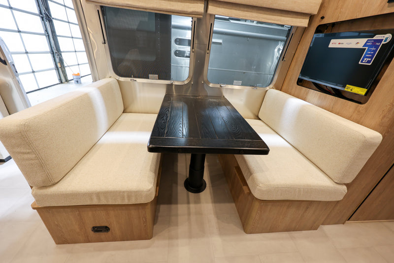 2025 Airstream Pottery Barn 28RBQ