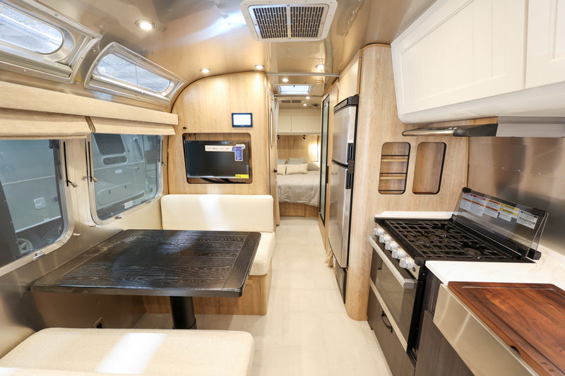 2025 Airstream Pottery Barn 28RBQ