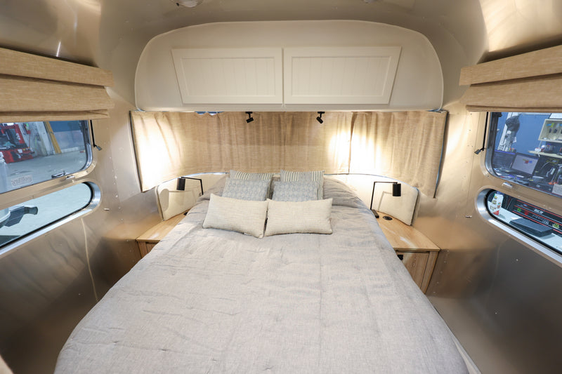 2025 Airstream Pottery Barn 28RBQ