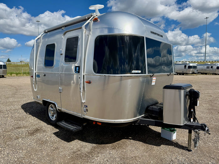 
New 2026 Airstream Bambi 16RB Travel Trailer - Dune Exterior - White Cypress Interior - VIN: 1STHMAC19TJ579975 - Stock #R60028