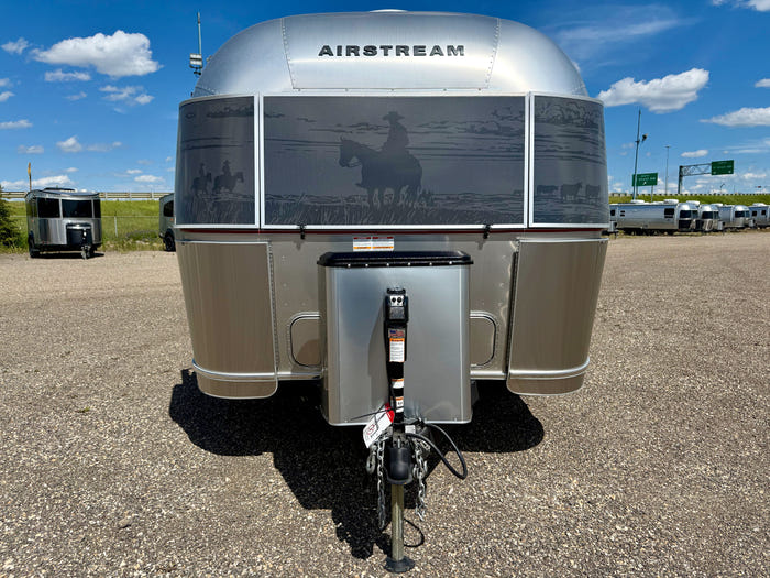 
New 2026 Airstream Stetson 27FBT Travel Trailer - Stetson/6666 Exterior - Stetson/6666 Interior - VIN: 1STTFYL20TJ579143 - Stock #R60023