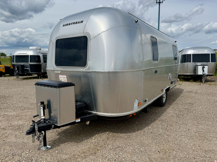
New 2026 Airstream World Traveler 22RB Travel Trailer - Sagebrush Exterior - Tailored Linen Interior - VIN: 1STGHTF10TJ579385 - Stock #R60024
