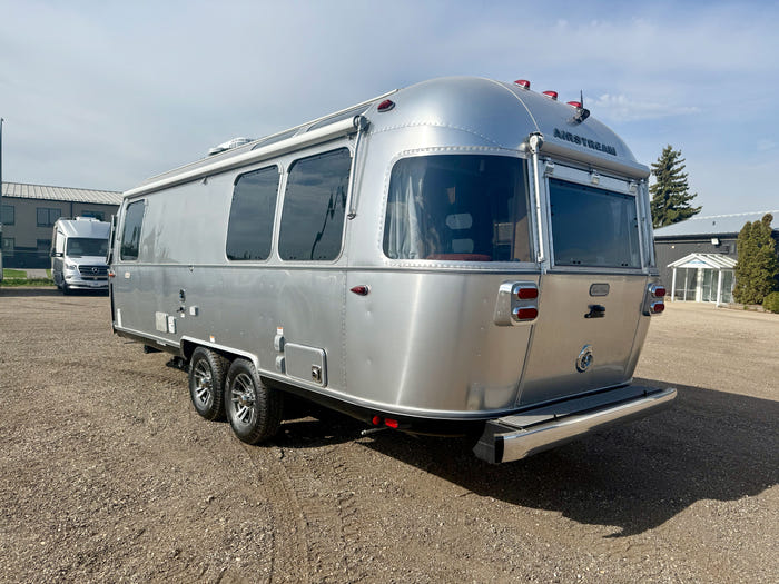 
Used 2024 Airstream Trade Wind 25FB Travel Trailer - Terracotta Exterior - River Oak Interior - VIN: 1STJVYJ27RJ573006 - Stock #RP1005