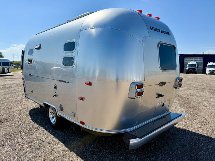 
Used 2008 Airstream Safari 19CB Travel Trailer - VIN: 1STCPAA168J522404 - Stock #R50015A