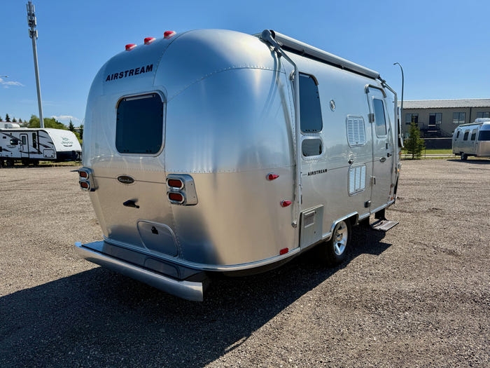 
Used 2008 Airstream Safari 19CB Travel Trailer - VIN: 1STCPAA168J522404 - Stock #R50015A