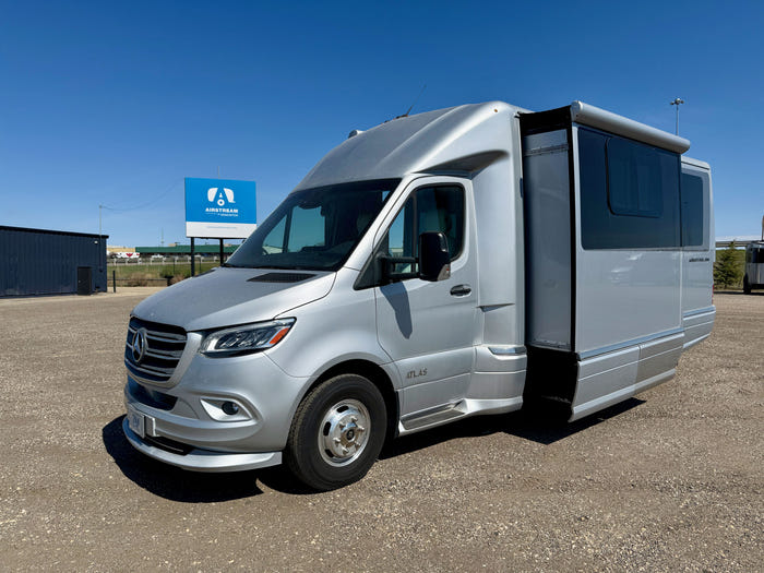 
Used 2021 Airstream Atlas MURPHY Suite Touring Coach - Silver Exterior - Lux White Interior - VIN: 1B9KUWH22MJ306470 - Stock #RC1000