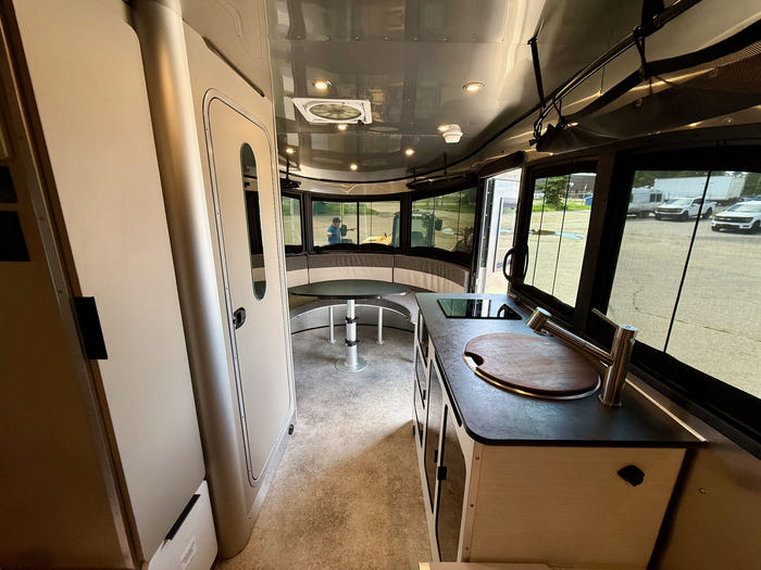 
Used 2026 Airstream Basecamp 20XE Travel Trailer - VIN: 1SMG4DD10TJ209943 - Stock #R40029A