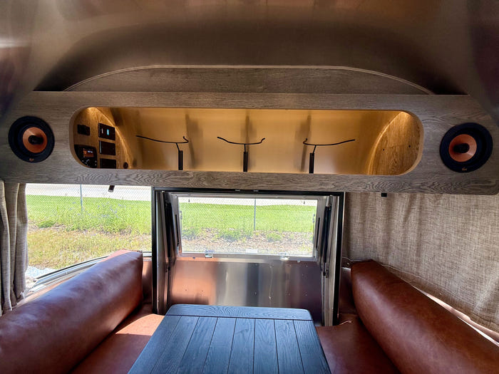 
New 2026 Airstream Stetson 27FBQ Travel Trailer - Stetson/6666 Exterior - Stetson/6666 Interior - VIN: 1STTFYL26TJ580118 - Stock #R60034