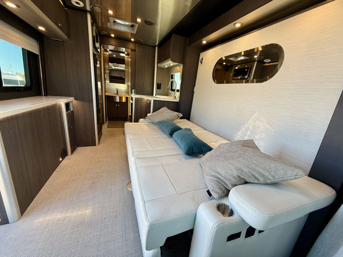 
Used 2021 Airstream Atlas MURPHY Suite Touring Coach - Silver Exterior - Lux White Interior - VIN: 1B9KUWH22MJ306470 - Stock #RC1000