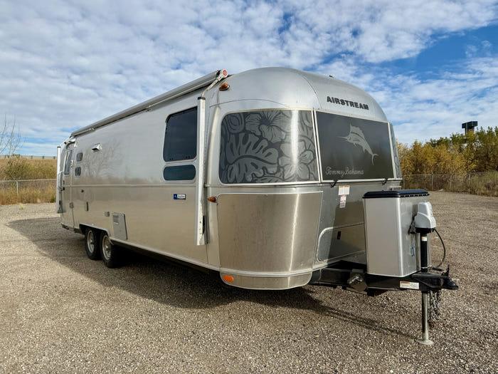 2019 Airstream Tommy Bahama 27FB