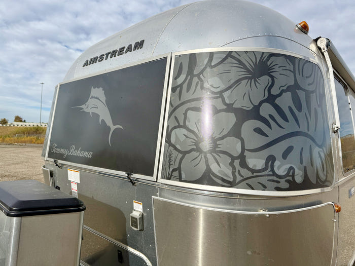 2019 Airstream Tommy Bahama 27FB