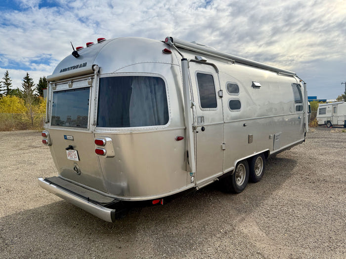 2019 Airstream Tommy Bahama 27FB
