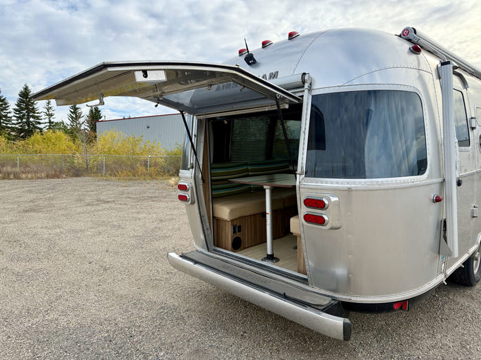 2019 Airstream Tommy Bahama 27FB