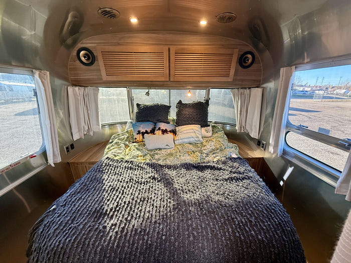 2019 Airstream Tommy Bahama 27FB
