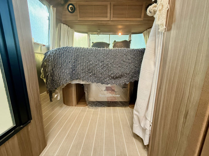 2019 Airstream Tommy Bahama 27FB
