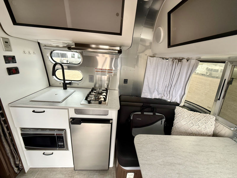2020 Airstream Caravel 16RB