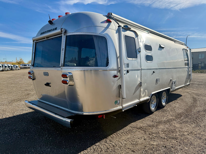 2021 Airstream Globetrotter 27FB