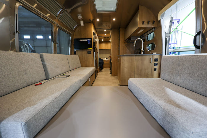 2025 Airstream Trade Wind 25FBT