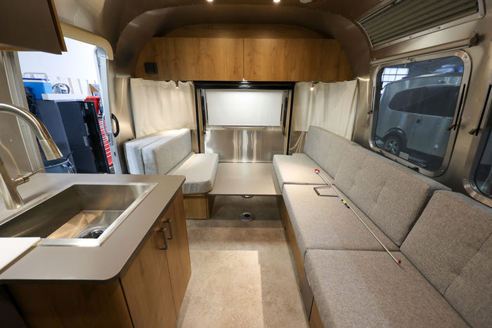 2025 Airstream Trade Wind 25FBT
