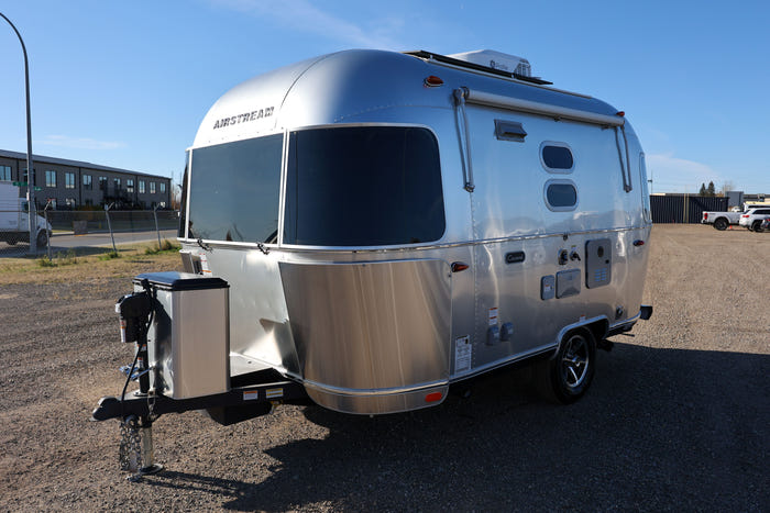 2026 Airstream Caravel 16RB