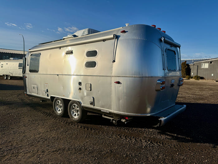 2026 Airstream Flying Cloud 23FBT