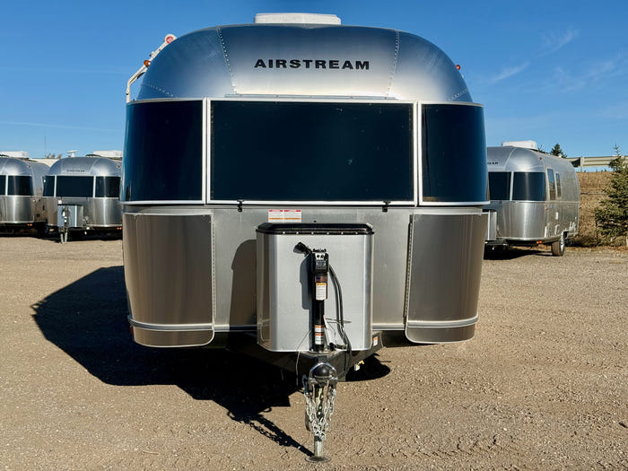 2026 Airstream Trade Wind 25FBQ