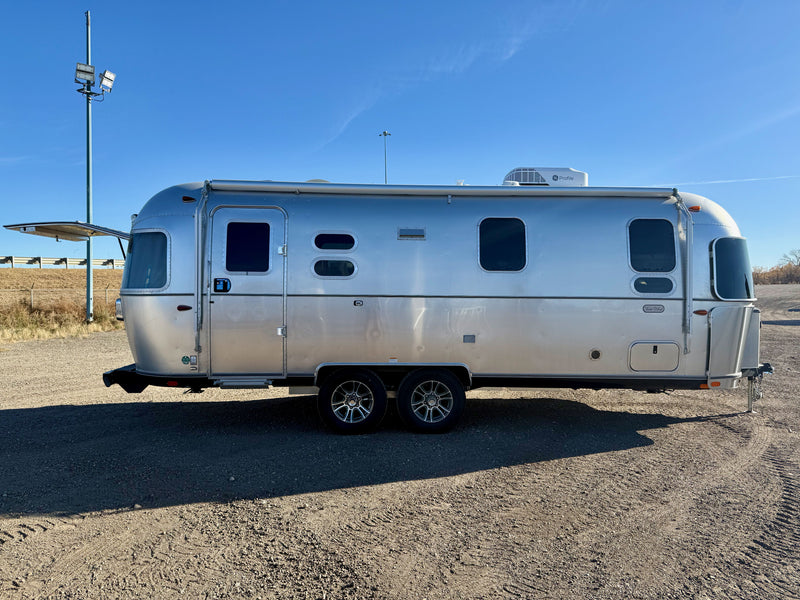 2026 Airstream Trade Wind 25FBQ