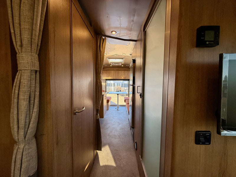 2026 Airstream Trade Wind 25FBQ