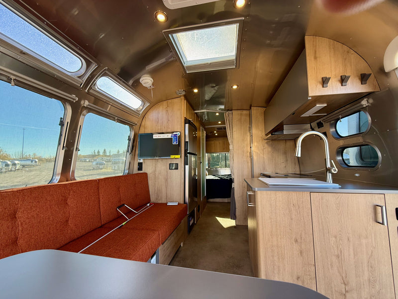 2026 Airstream Trade Wind 25FBQ