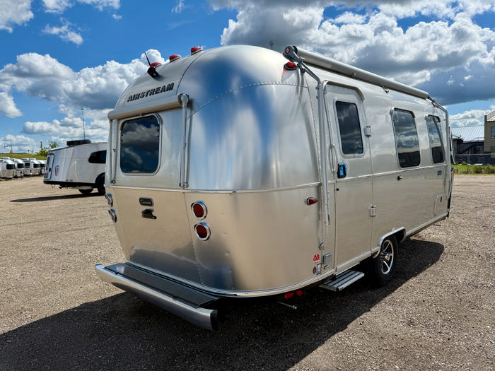 2025 Airstream Caravel 22FB