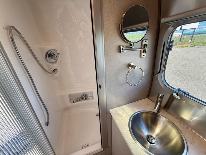 2025 Airstream Caravel 22FB