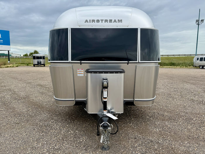 2025 Airstream Trade Wind 25FBQ