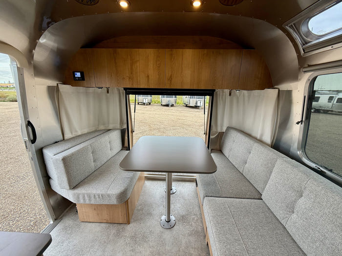 2025 Airstream Trade Wind 25FBQ