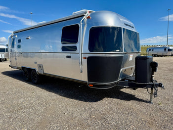 2025 Airstream Flying Cloud 27FBQ