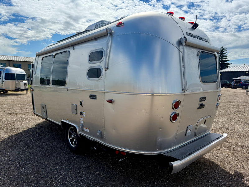 2025 Airstream Caravel 20FB