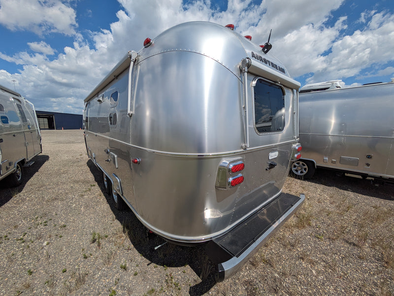 2024 Airstream Flying Cloud 23FB