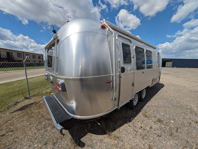 2024 Airstream Flying Cloud 23FB