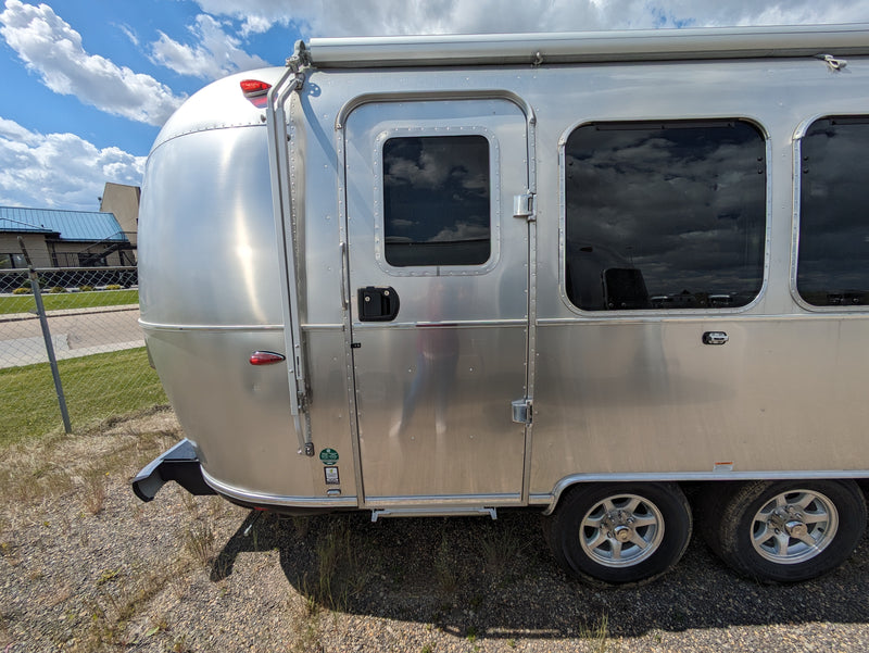 2024 Airstream Flying Cloud 23FB