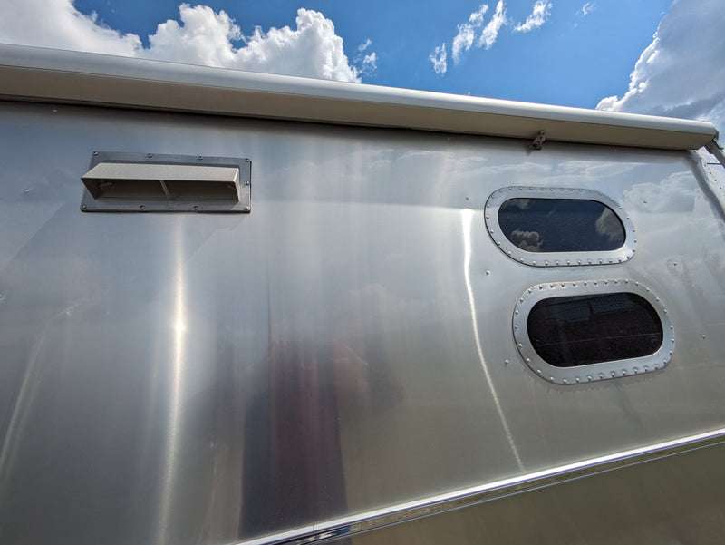 2024 Airstream Flying Cloud 23FB