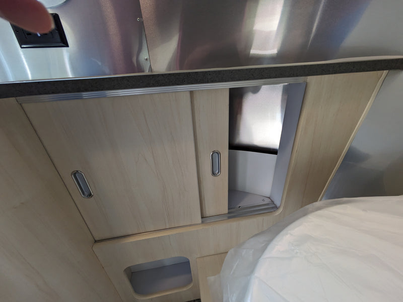 2024 Airstream Flying Cloud 23FB